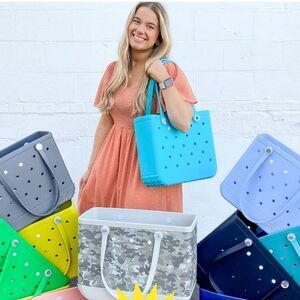 NWT Bogg Bag Style Light Blue Beach Tote Bag+Journal